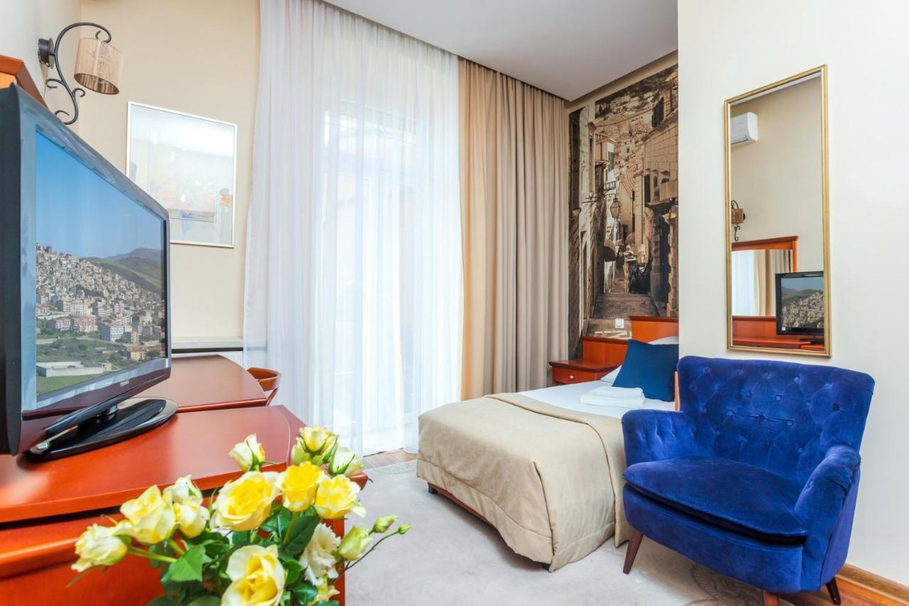 Hotel Wenecki Częstochowa Екстериор снимка