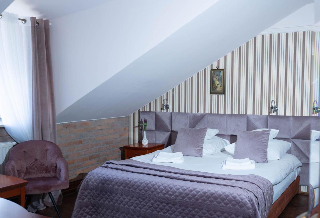 Hotel Wenecki Częstochowa Екстериор снимка